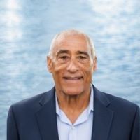 Headshot of Andrew Schneider