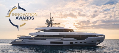 azimut trideck with innovation awards logo