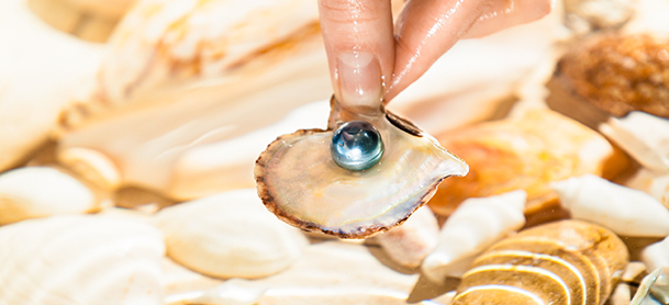 Blue pearl in oyster