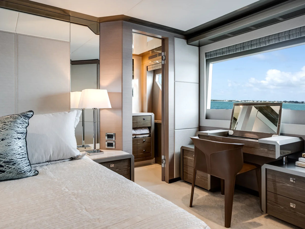 2023 Ocean Alexander 27R 88.0 feet, Ocean Reef, FL #39