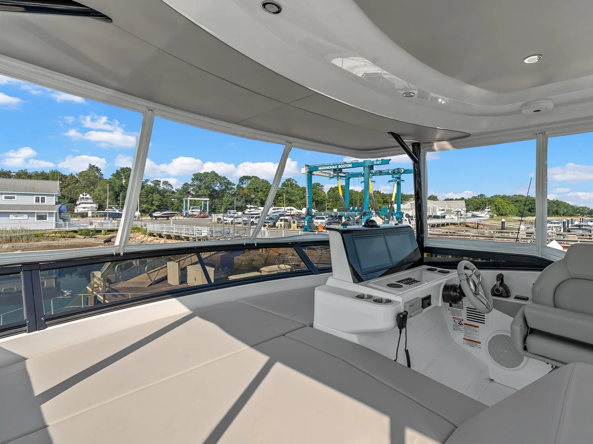 2027 Cruisers Yachts 50 FLY 50.0 feet, Quincy, MA #53