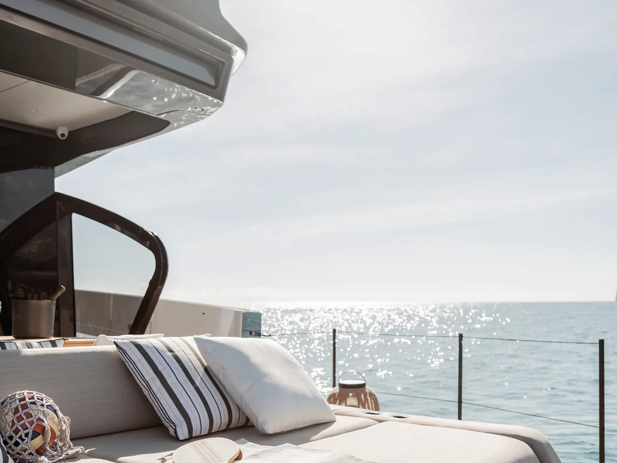 2027 Azimut Seadeck 6 57.0 feet, Washington, Connecticut #27