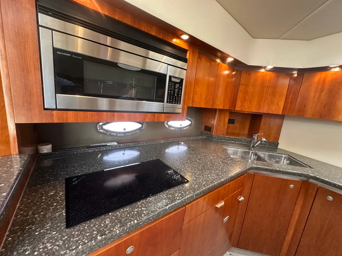 2007 Cruisers Yachts 520 EXPRESS 52.0 feet, New Gretna, NJ #23