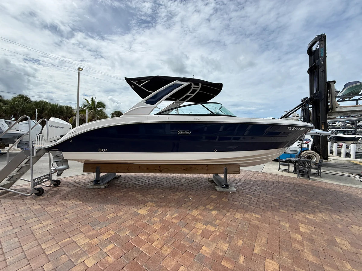 2025 Sea Ray SDX 270 Outboard 300.0 feet, Sarasota, Florida #3