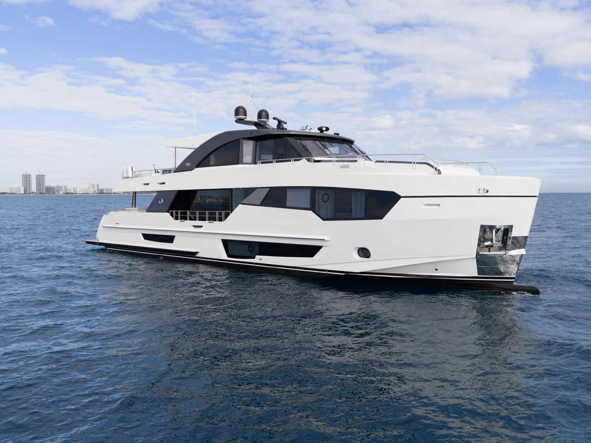 2027 Ocean Alexander 30R 98.0 feet, Hollywood, Florida #3
