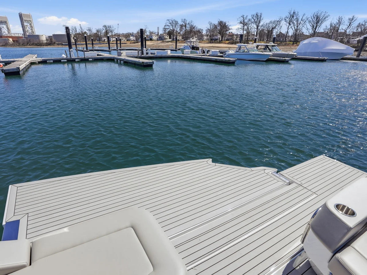 2026 Cruisers Yachts 50 GLS OB 50.0 feet, Quincy, MA #17