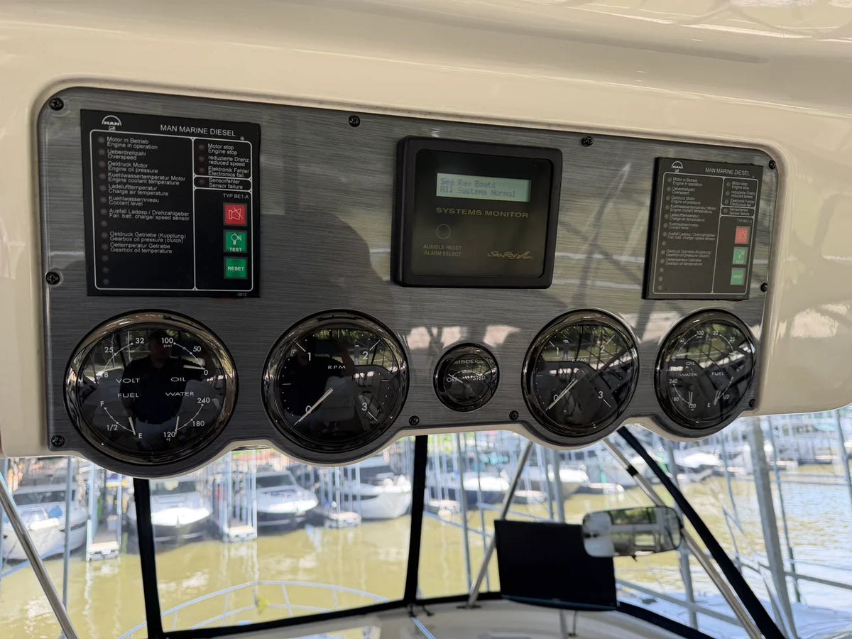 2005 Sea Ray 550 SEDAN BRIDGE 58.0 feet, Lake Ozark, Missouri #11
