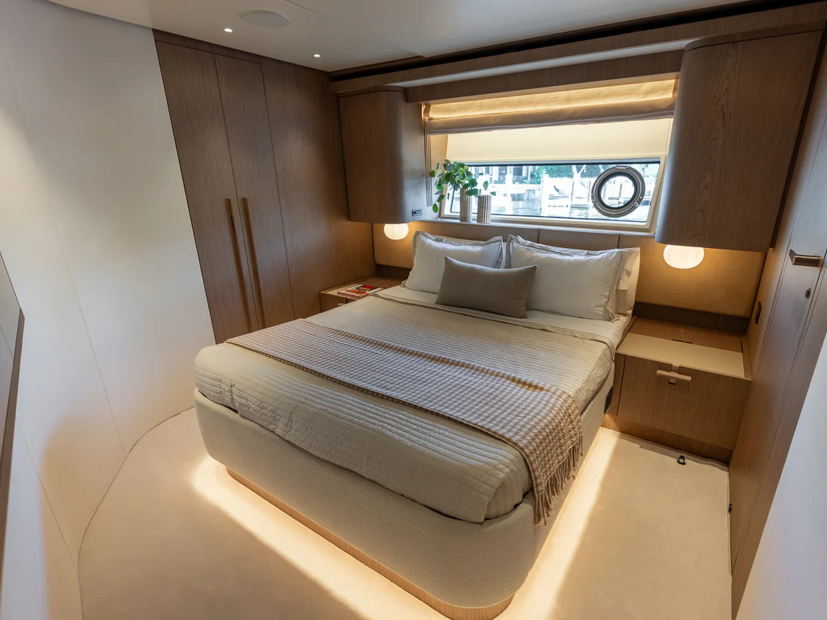 2027 Azimut Fly 82 82.0 feet, Hollywood, Florida #77