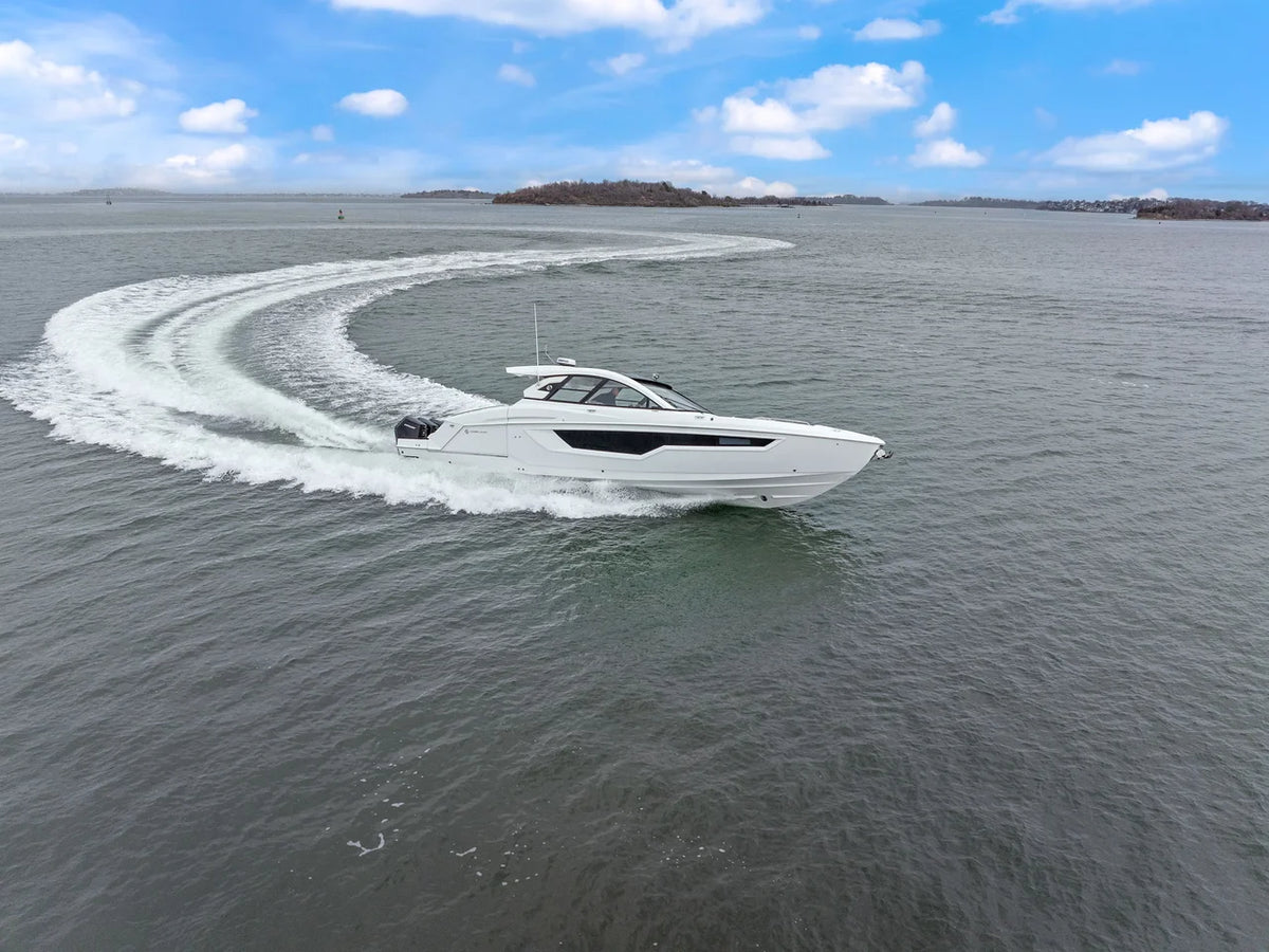 2026 Cruisers Yachts 50 GLS OB 50.0 feet, Quincy, MA #3