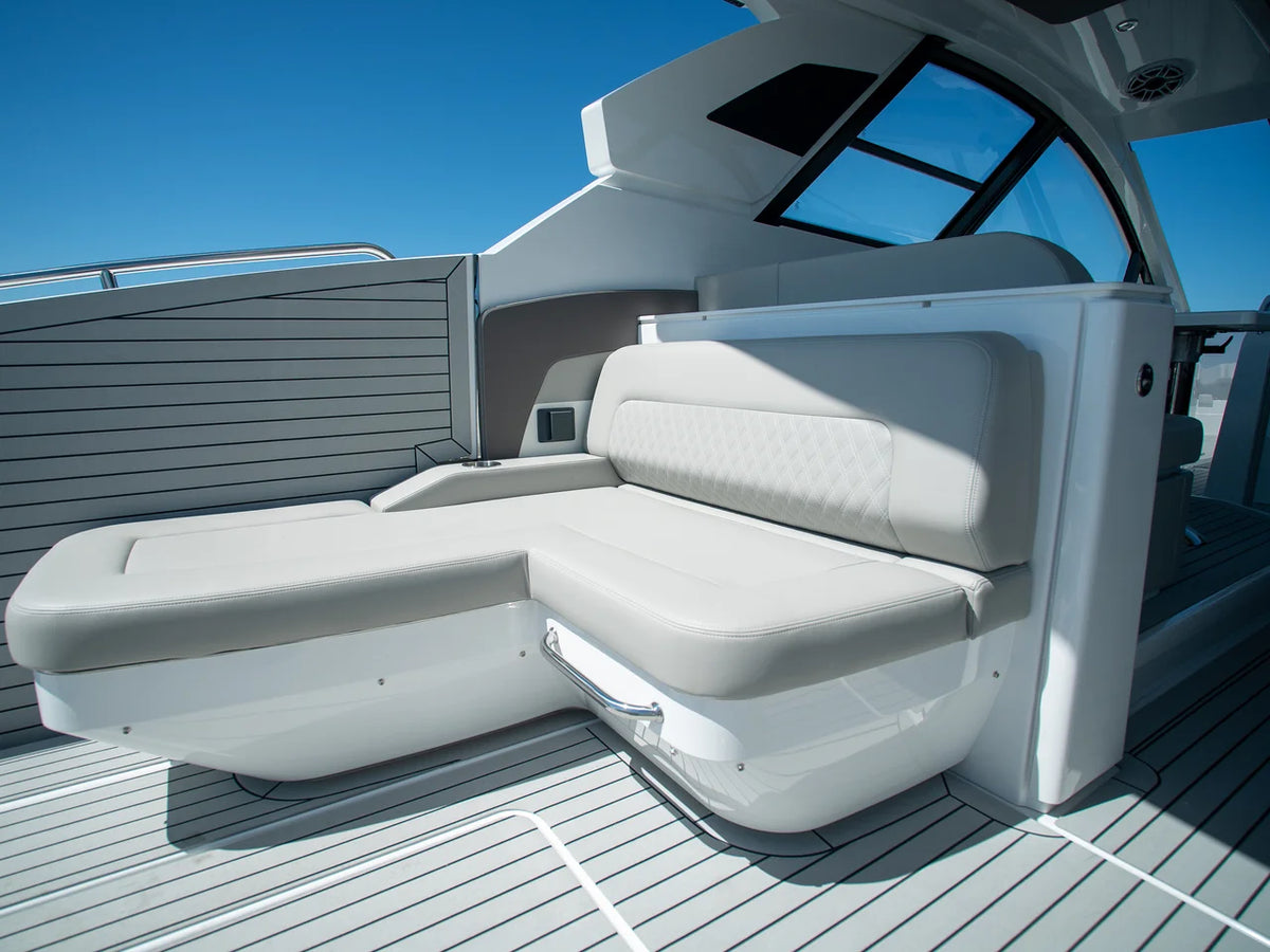2026 Cruisers Yachts 50 GLS OB 50.0 feet, Fort Myers, Florida #13