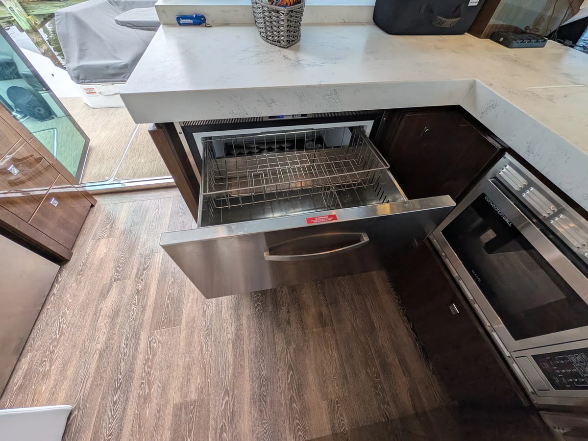 2022 Cruisers Yachts 54 Cantius 54.0 feet, Grasonville, Maryland #27