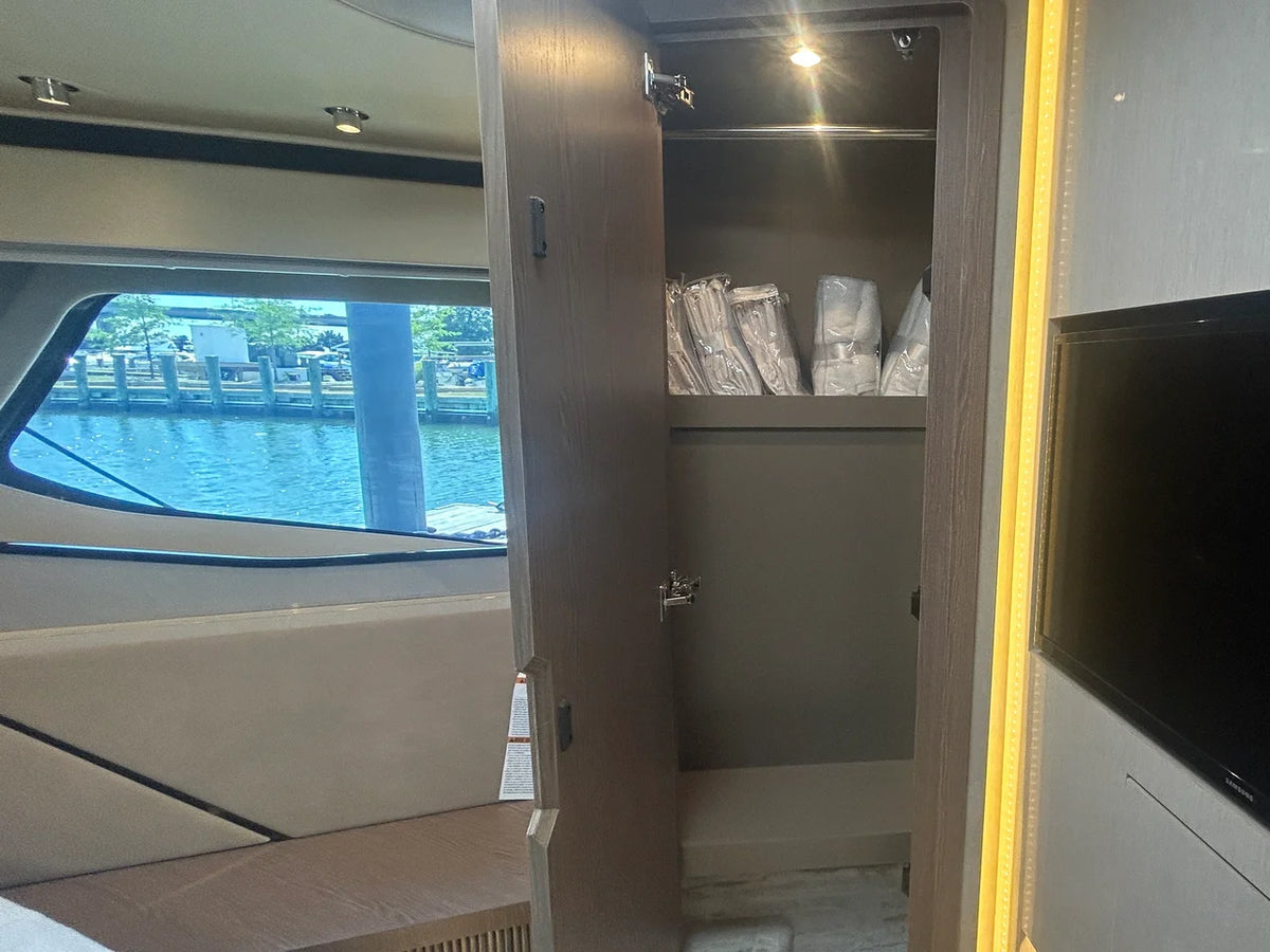 2026 Cruisers Yachts 57 FLY 57.0 feet, Grasonville, Maryland #49