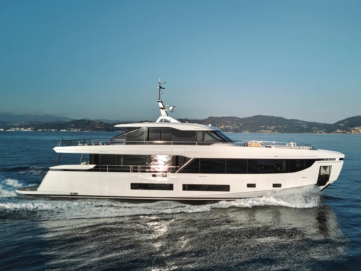 2026 Azimut Grande 30M 94.0 feet, Inuvik, Northwest Territories #12