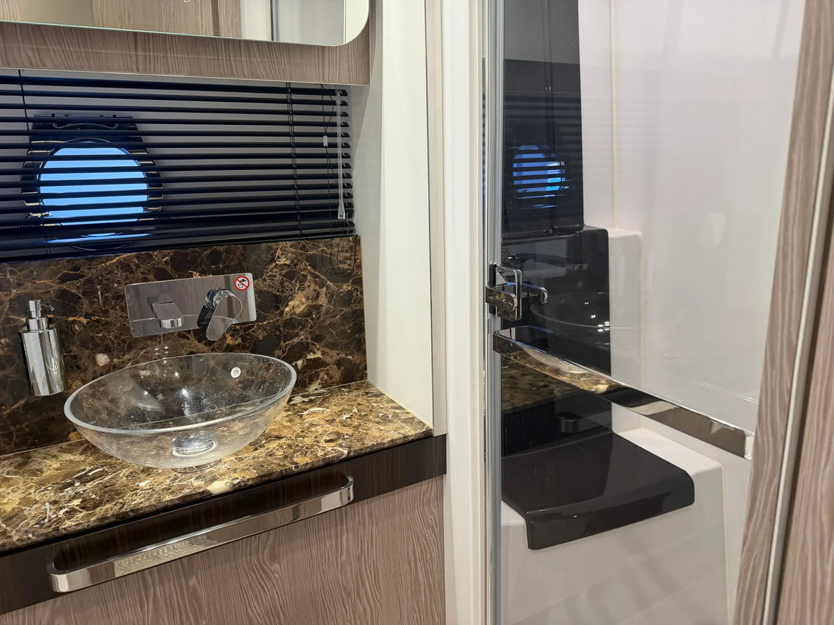 2023 Azimut S6 59.0 feet, Lake Ozark, Missouri #50