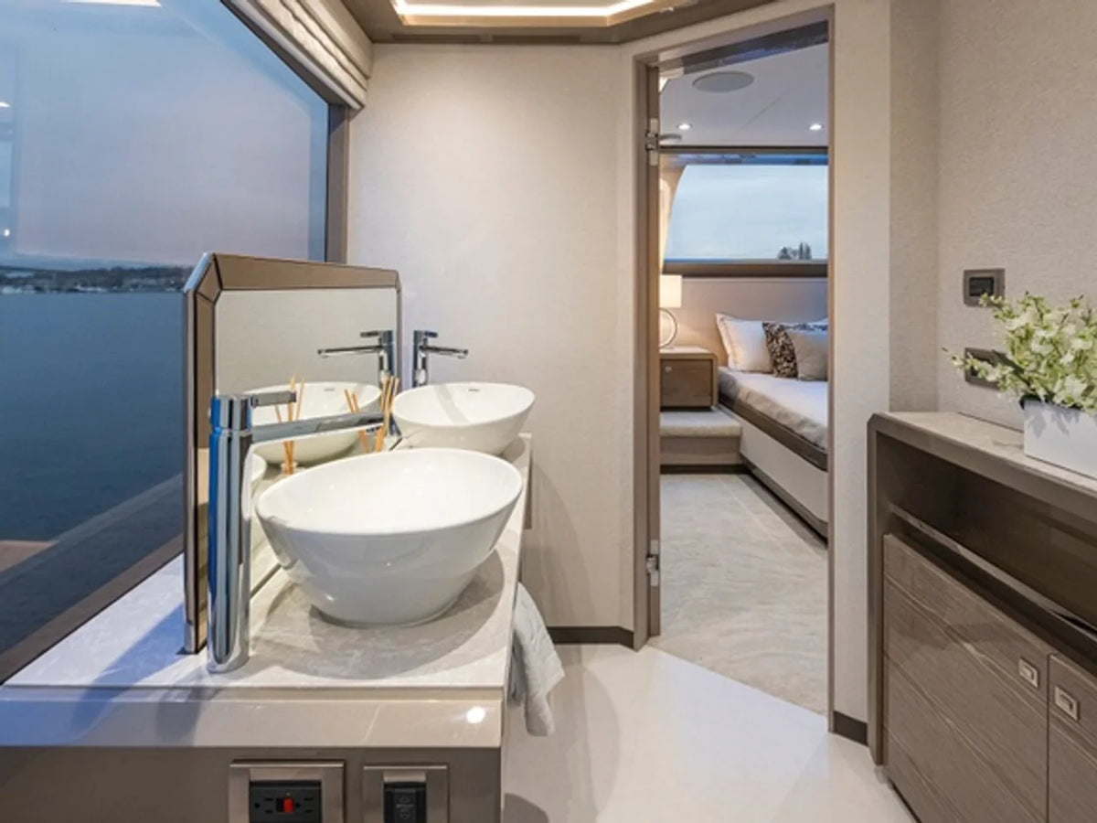 2027 Ocean Alexander 27R 93.0 feet, Hollywood, Florida #62