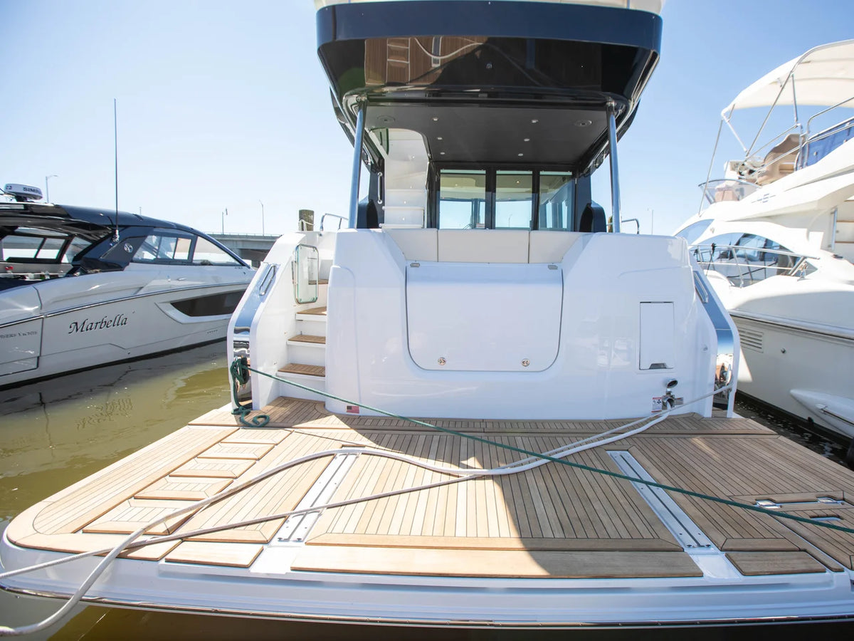 2027 Cruisers Yachts 50 FLY 50.0 feet, Tarpon Springs, Florida #57