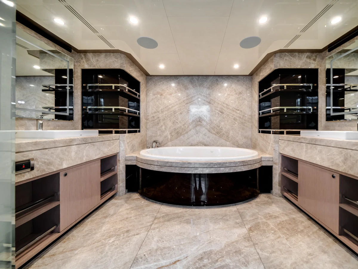 2026 Ocean Alexander 37L 120.0 feet, Hollywood, Florida #39