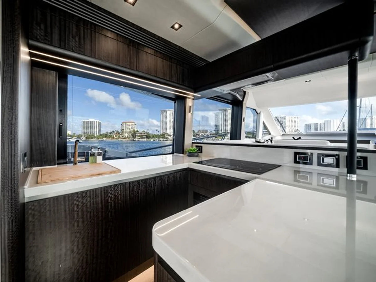 2024 Galeon 560 FLY 58.0 feet, Hollywood, Florida #12