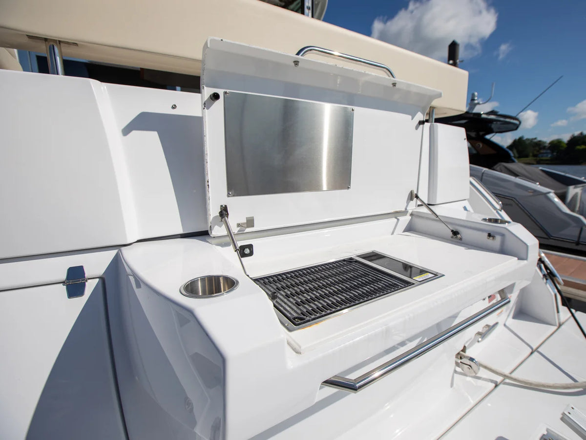 2024 Cruisers Yachts 50 Cantius 50.0 feet, Tarpon Springs, Florida #10