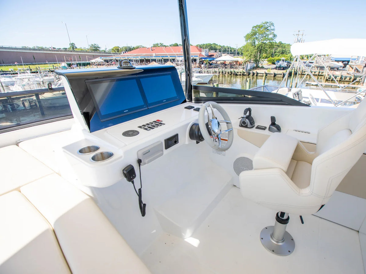 2027 Cruisers Yachts 50 FLY 50.0 feet, Tarpon Springs, Florida #7
