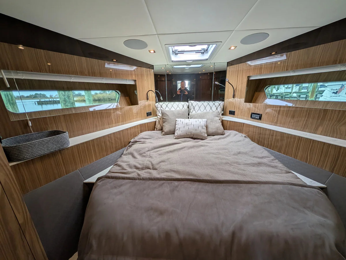 2022 Cruisers Yachts 54 Cantius 54.0 feet, Grasonville, Maryland #53