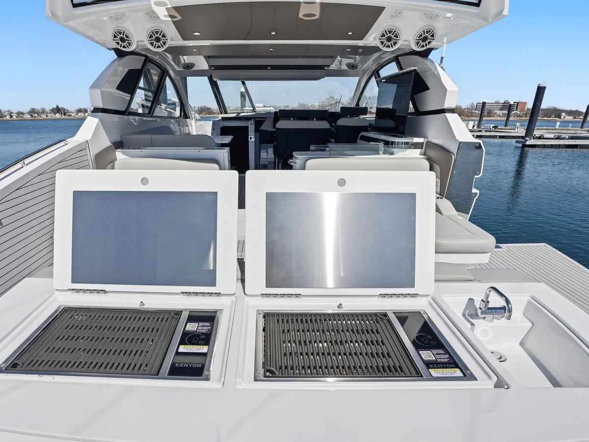 2026 Cruisers Yachts 50 GLS OB 50.0 feet, Quincy, MA #10