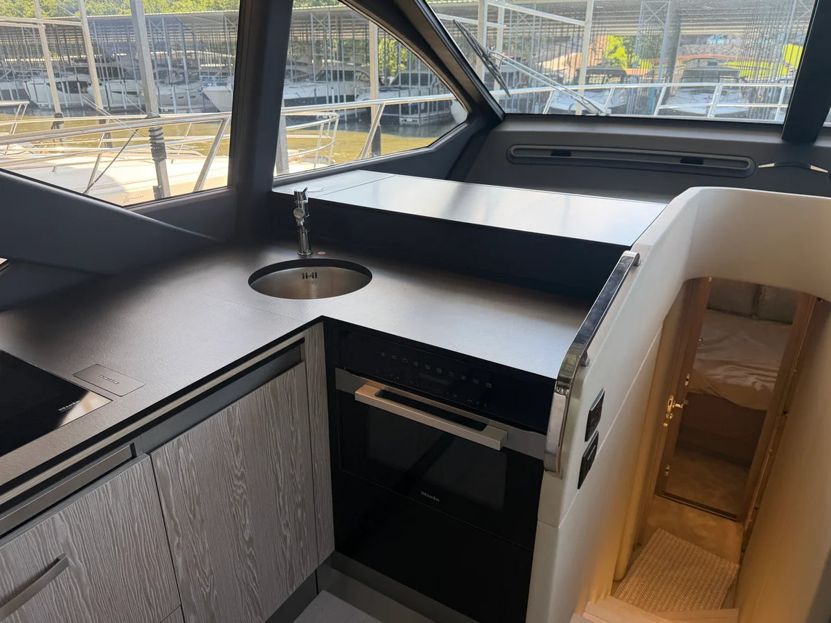2023 Azimut S6 59.0 feet, Lake Ozark, Missouri #34