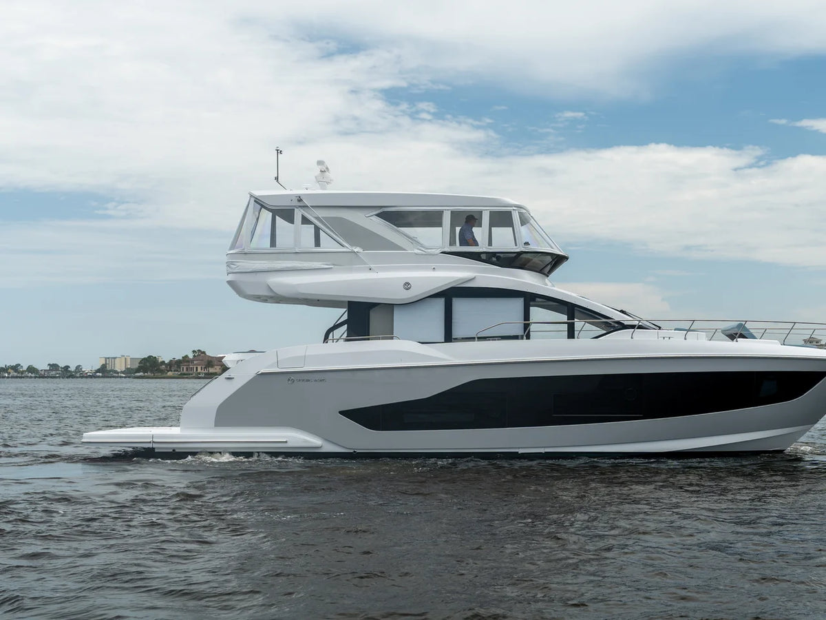 2026 Cruisers Yachts 57 FLY 57.0 feet, Panama City Beach, Florida #5