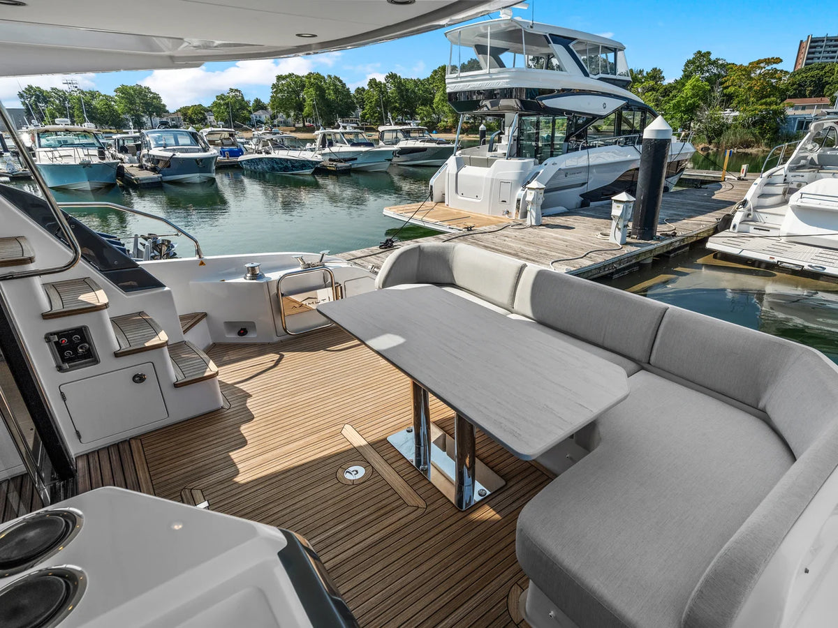 2027 Azimut Fly 53 53.0 feet, Westbrook, Connecticut #11