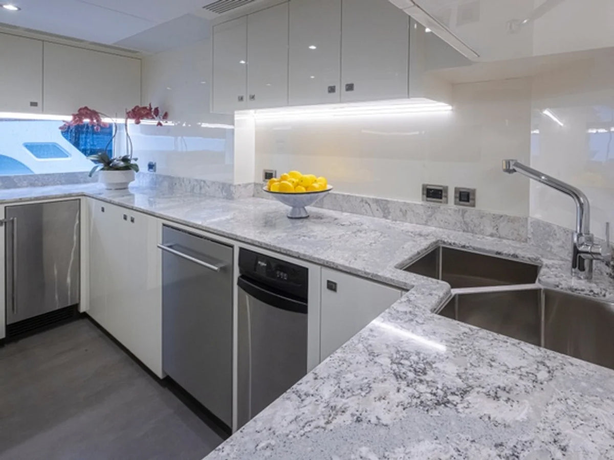 2027 Ocean Alexander 27R 93.0 feet, Hollywood, Florida #41