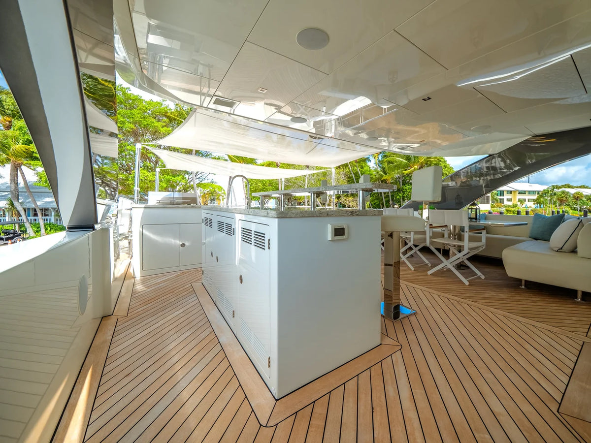 2023 Ocean Alexander 27R 88.0 feet, Ocean Reef, FL #98