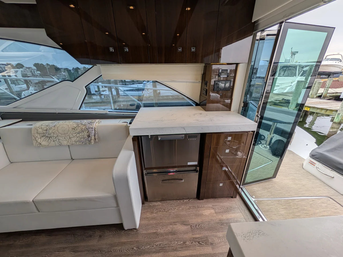 2022 Cruisers Yachts 54 Cantius 54.0 feet, Grasonville, Maryland #9