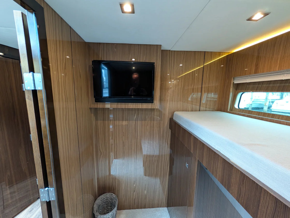 2022 Cruisers Yachts 54 Cantius 54.0 feet, Grasonville, Maryland #44