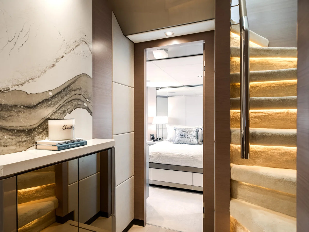 2023 Ocean Alexander 27R 88.0 feet, Ocean Reef, FL #33