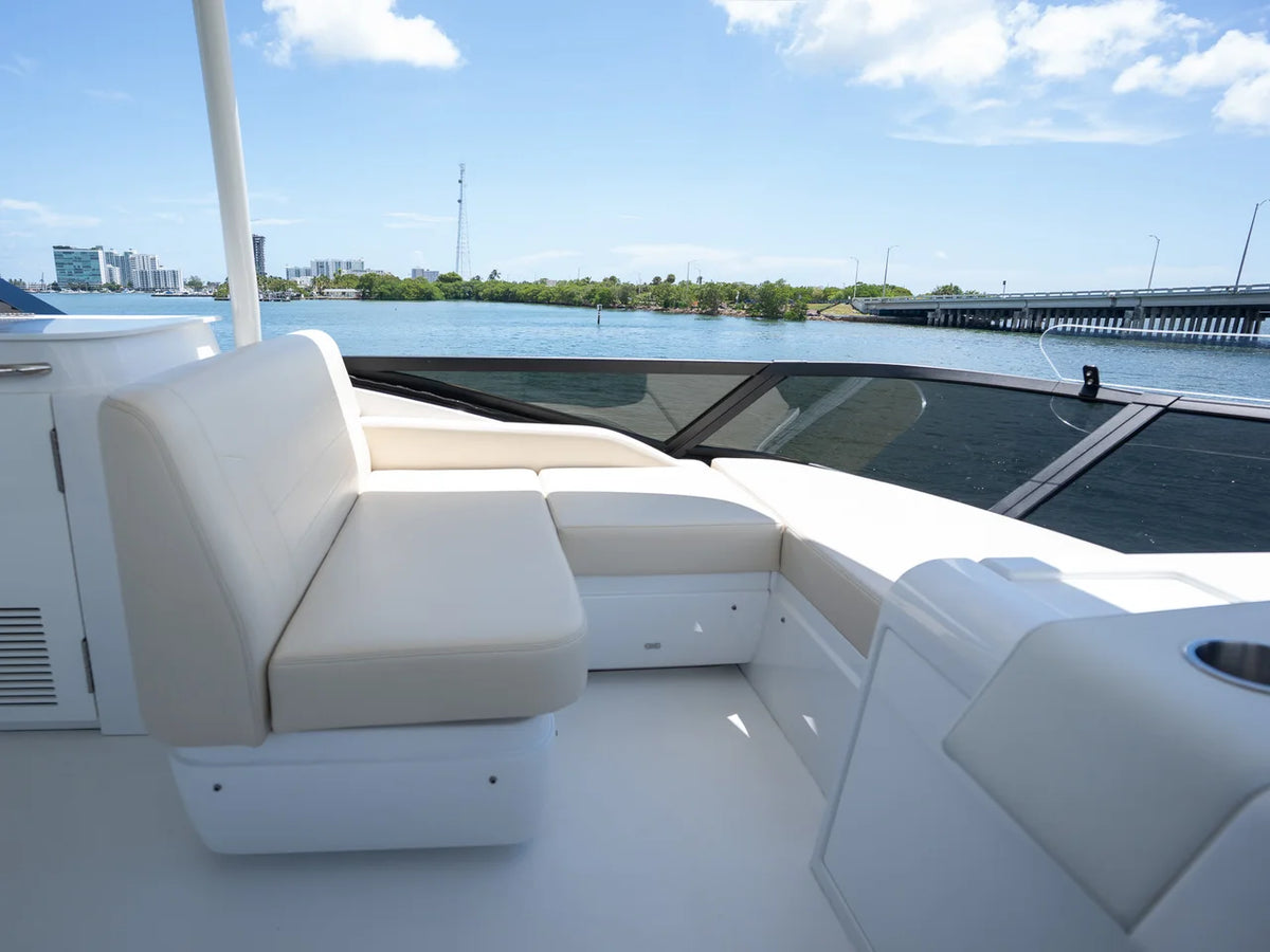 2026 Cruisers Yachts 57 FLY 57.0 feet, Miami, FL #51