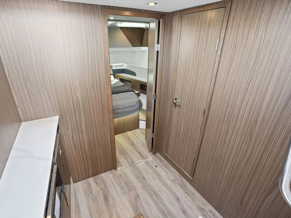 2026 Cruisers Yachts 50 GLS OB 50.0 feet, Quincy, MA #36