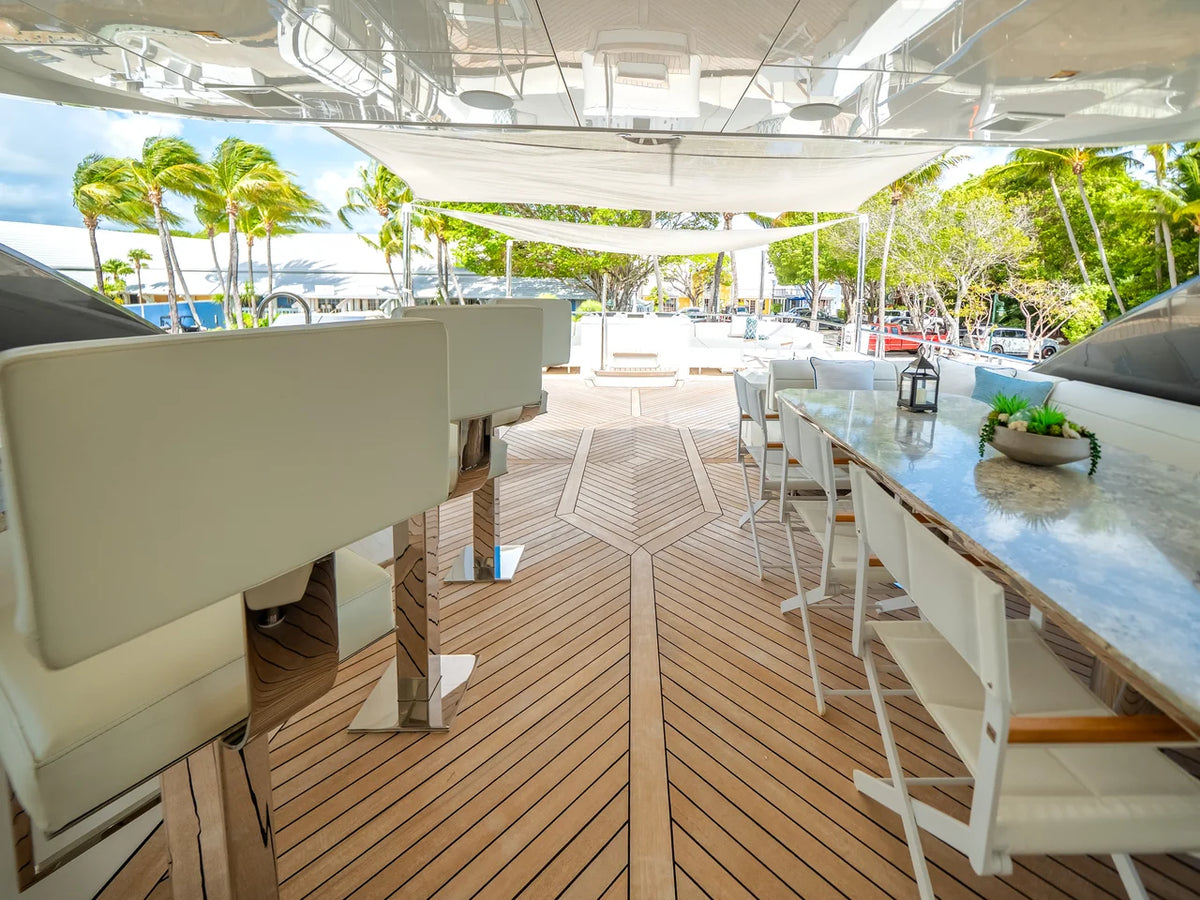 2023 Ocean Alexander 27R 88.0 feet, Ocean Reef, FL #93