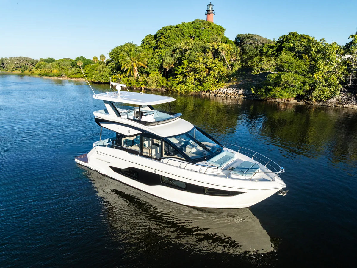 2026 Cruisers Yachts 50 FLY 50.0 feet, Inuvik, Northwest Territories #21