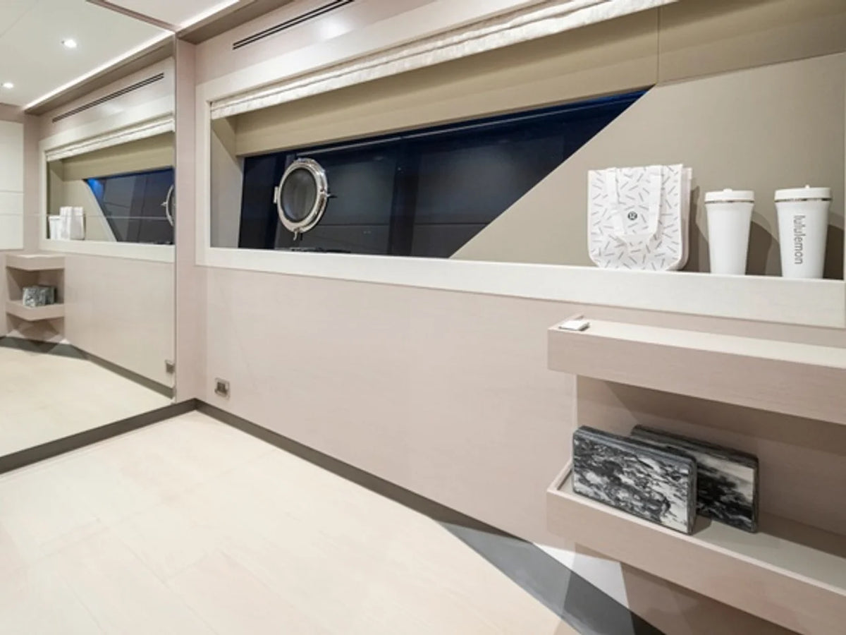 2027 Ocean Alexander 27R 93.0 feet, Hollywood, Florida #37