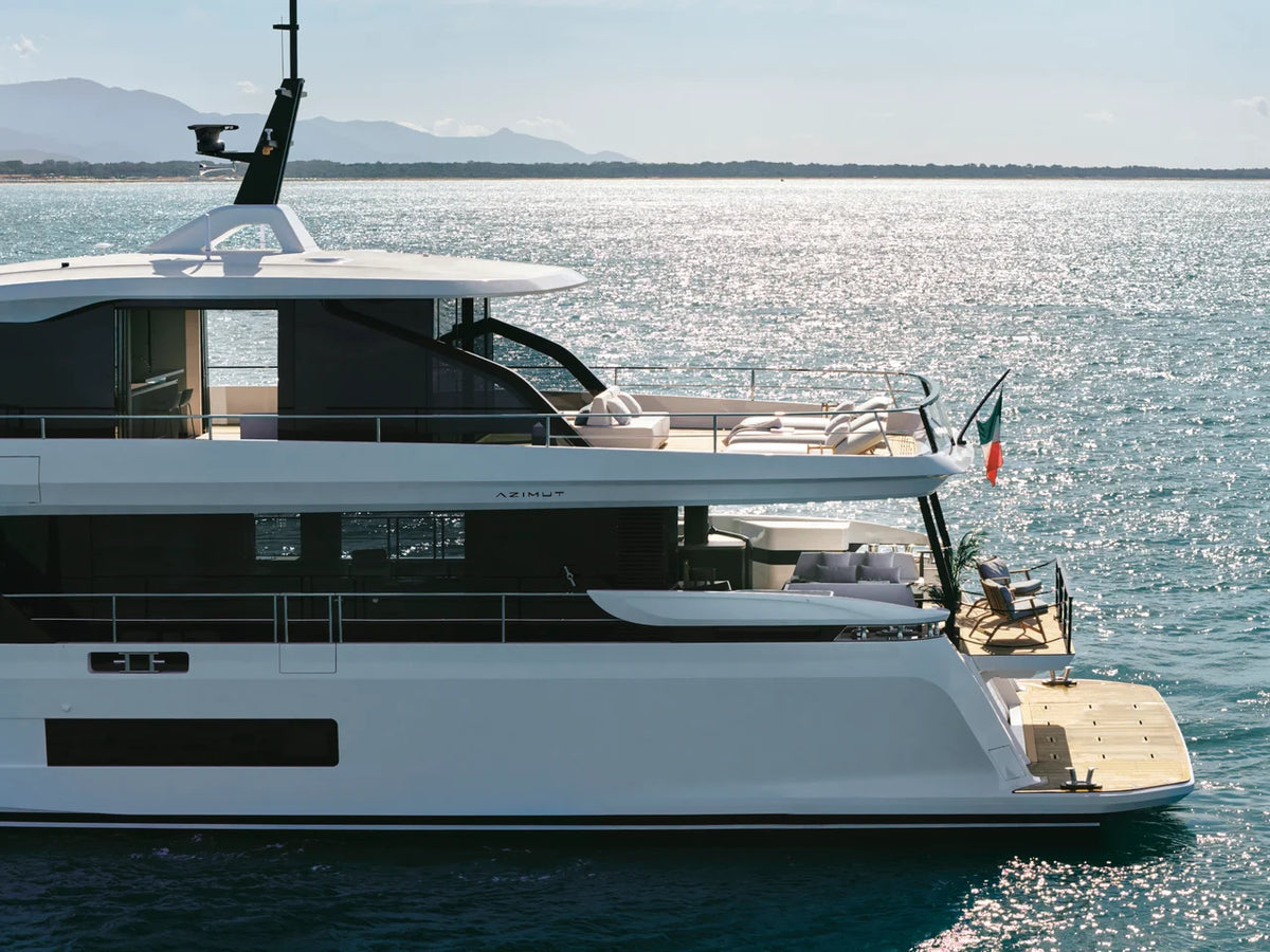 2026 Azimut Grande 30M 94.0 feet, Inuvik, Northwest Territories #18