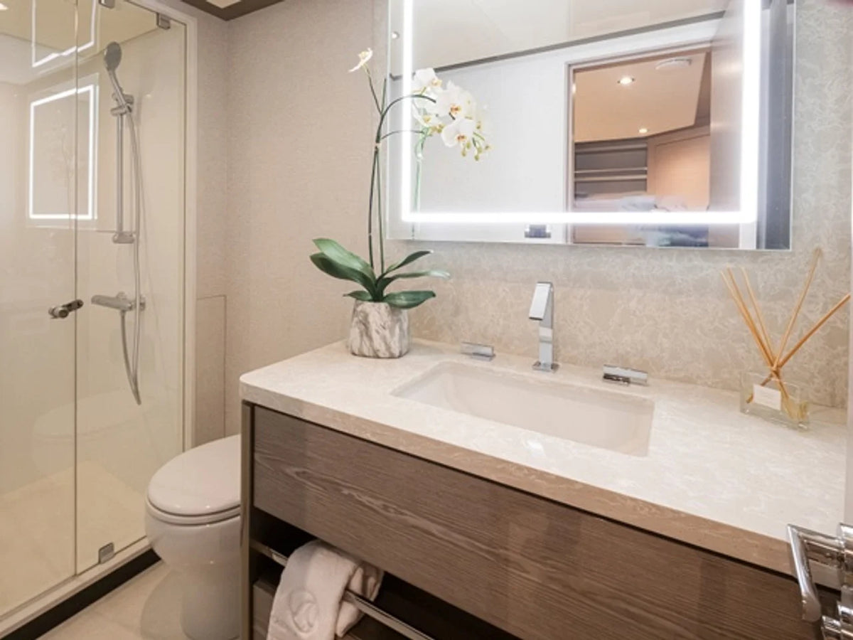 2027 Ocean Alexander 27R 93.0 feet, Hollywood, Florida #46