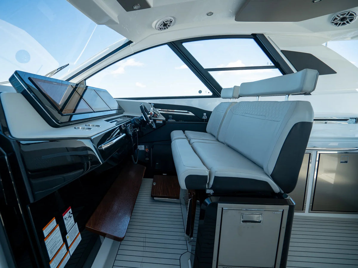 2026 Cruisers Yachts 50 GLS OB 50.0 feet, Fort Myers, Florida #19