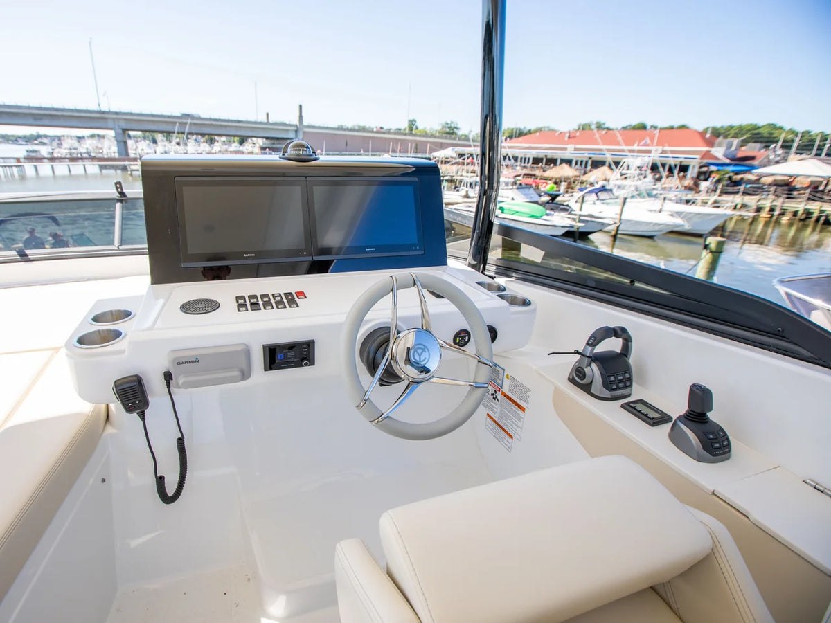 2027 Cruisers Yachts 50 FLY 50.0 feet, Tarpon Springs, Florida #8