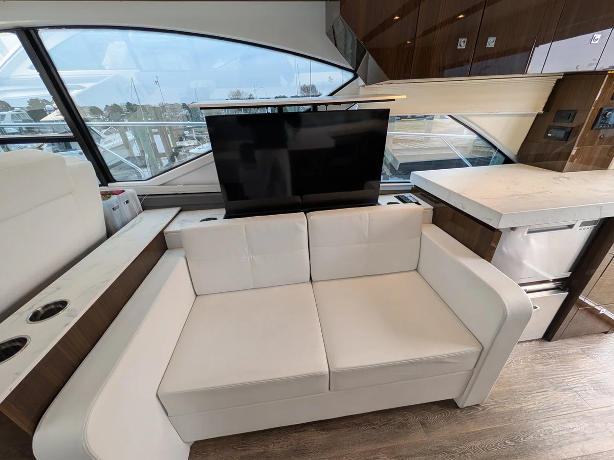 2022 Cruisers Yachts 54 Cantius 54.0 feet, Grasonville, Maryland #8
