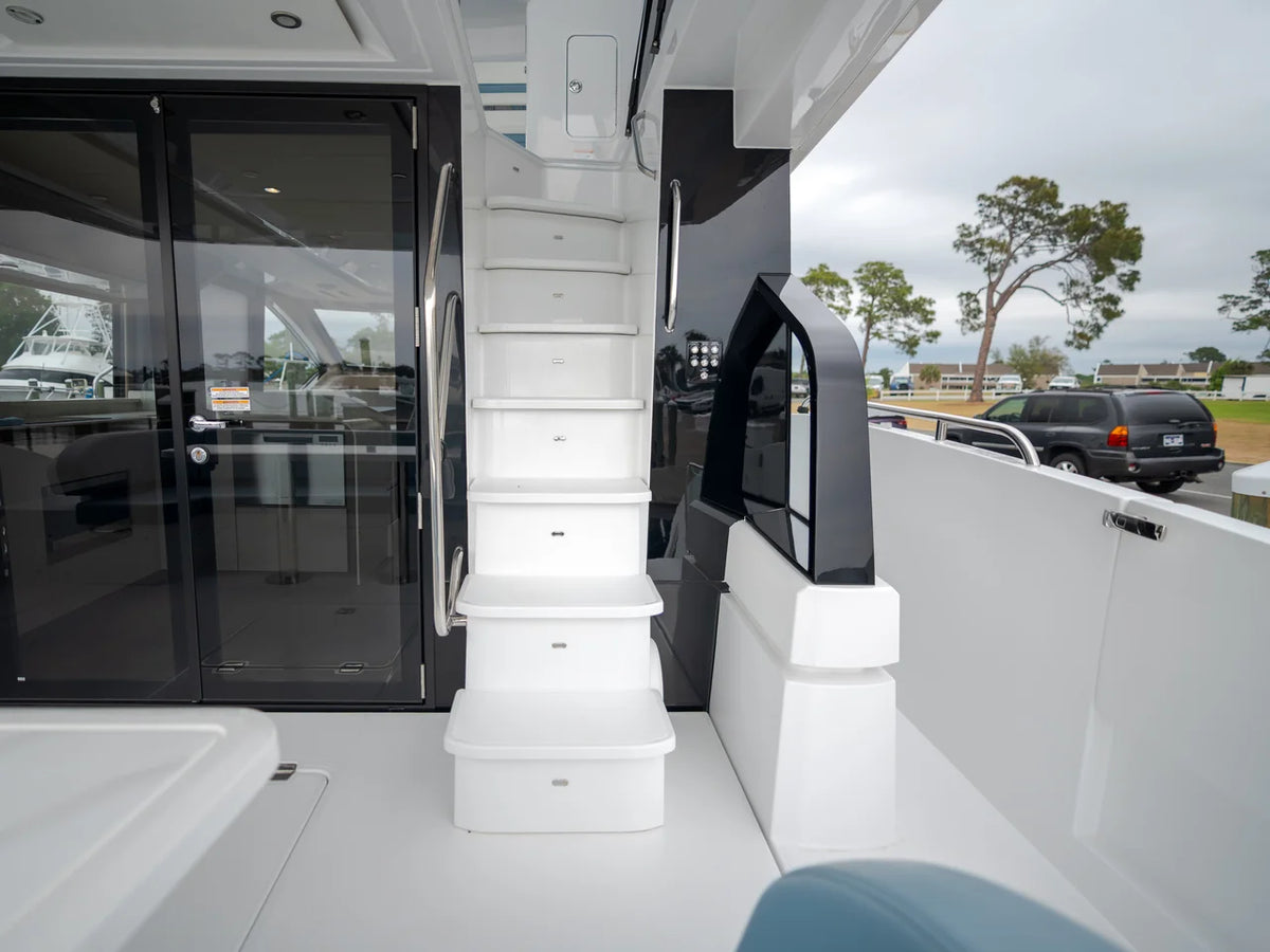 2026 Cruisers Yachts 57 FLY 57.0 feet, Panama City Beach, Florida #23