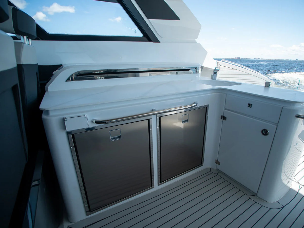 2026 Cruisers Yachts 50 GLS OB 50.0 feet, Fort Myers, Florida #17