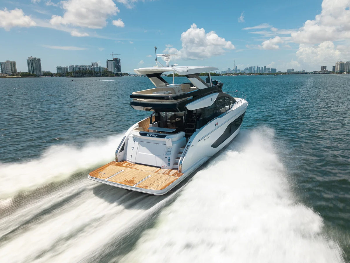 2026 Cruisers Yachts 57 FLY 57.0 feet, Miami, FL #9
