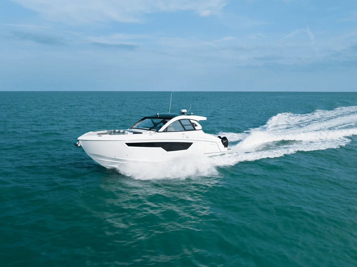2027 Cruisers Yachts 50 GLS OB 50.0 feet, Clearwater, Florida #2