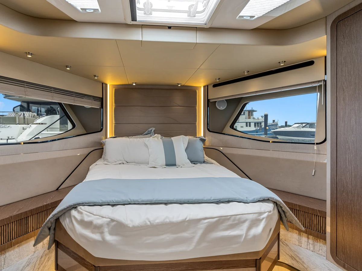 2026 Cruisers Yachts 57 FLY 57.0 feet, Quincy, MA #33