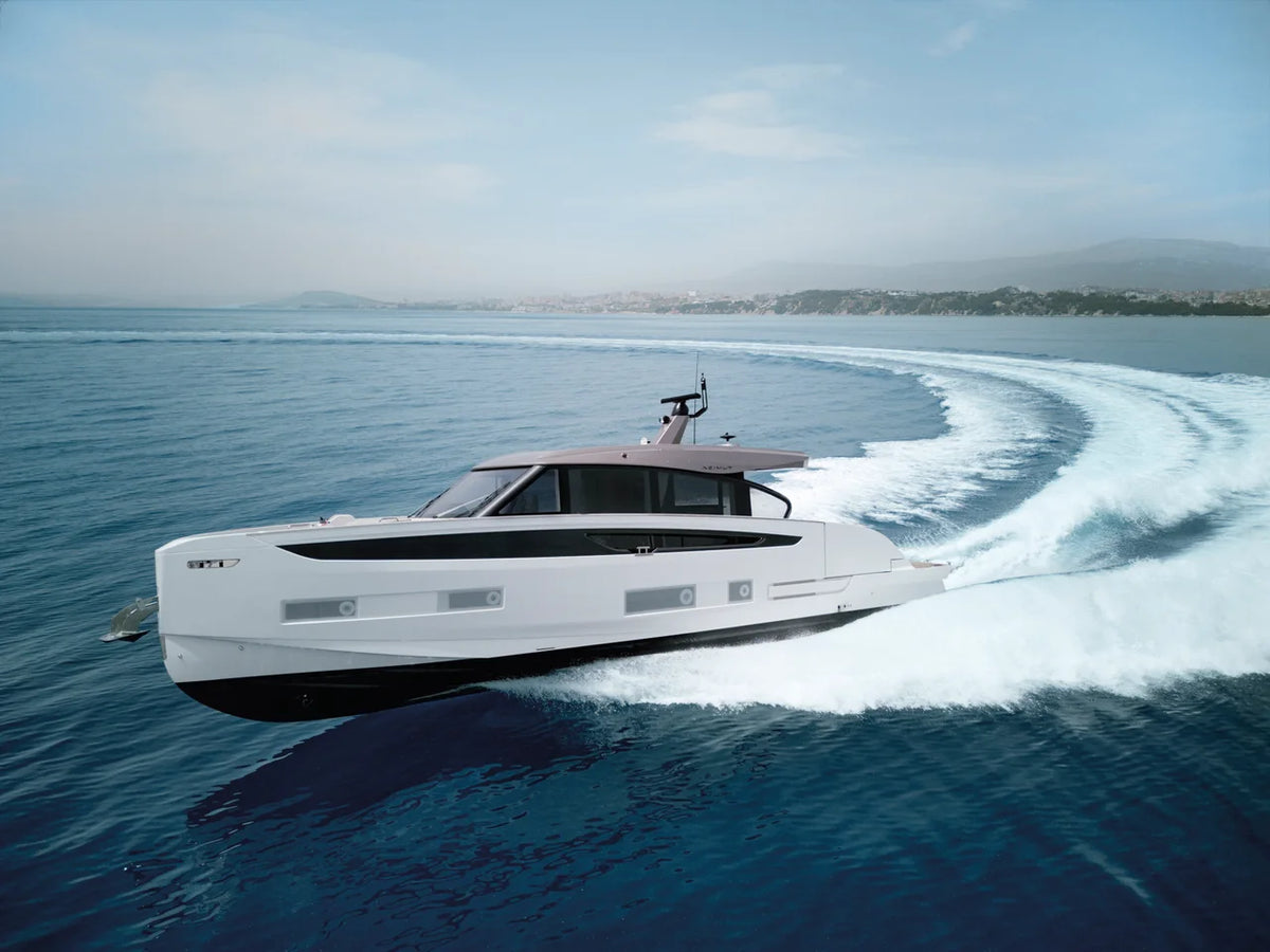 2027 Azimut Seadeck 6 57.0 feet, Washington, Connecticut #3